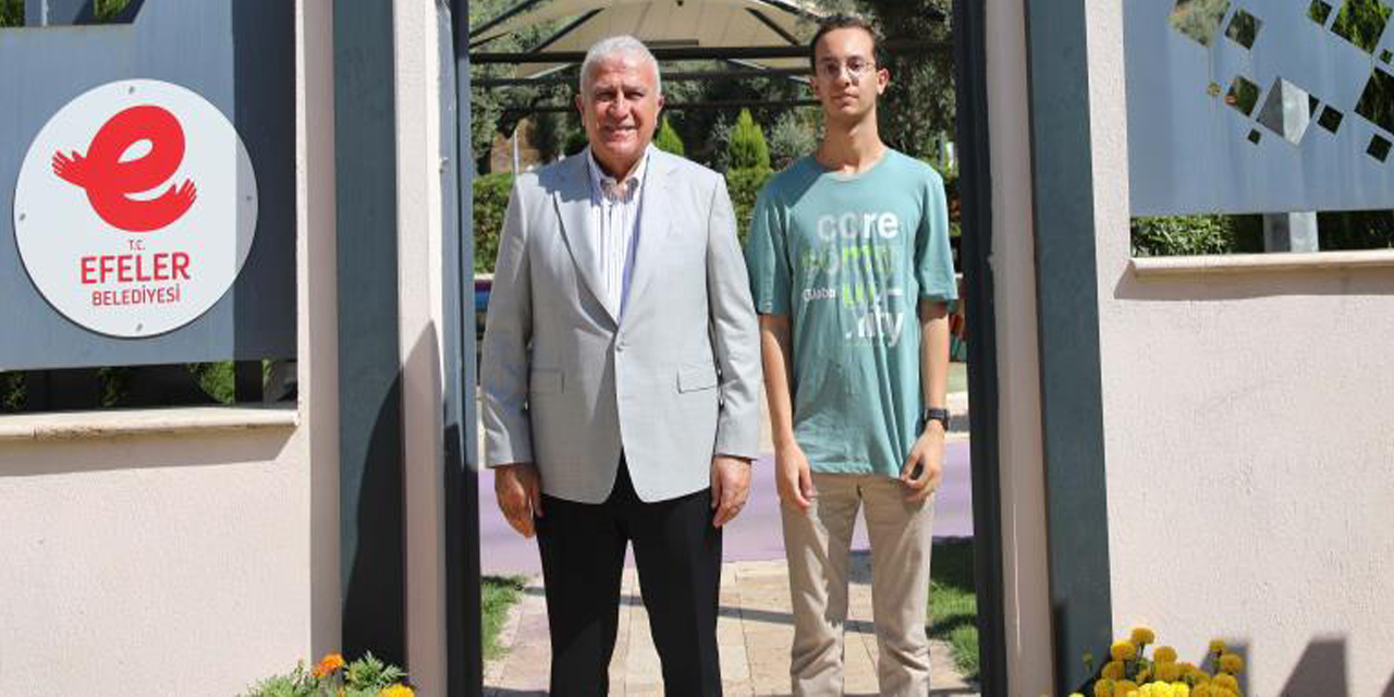 Başkan Atay, başarılı öğrenciyi ağırladı