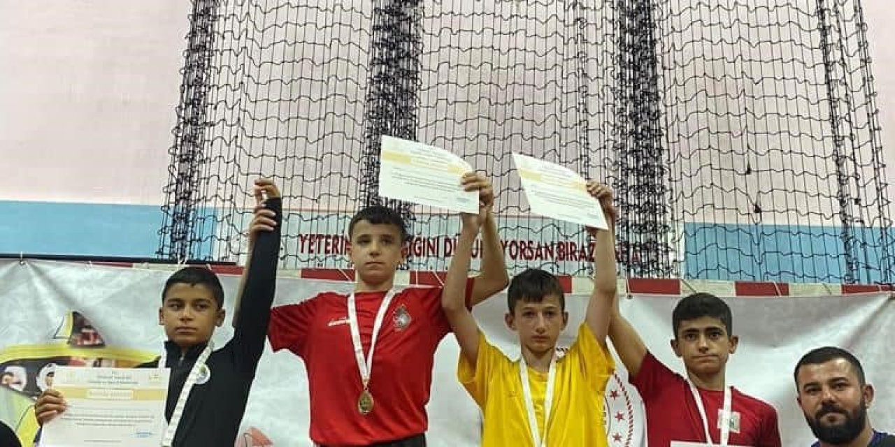 Köyceğizli minik güreşçi, gümüş madalya kazandı