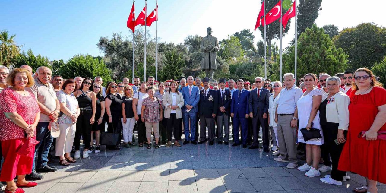 İzmir’in ilçelerinde coşkulu 30 Ağustos kutlaması