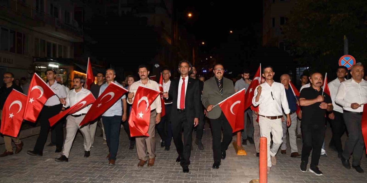 Demirci’de 90’lar şöleni