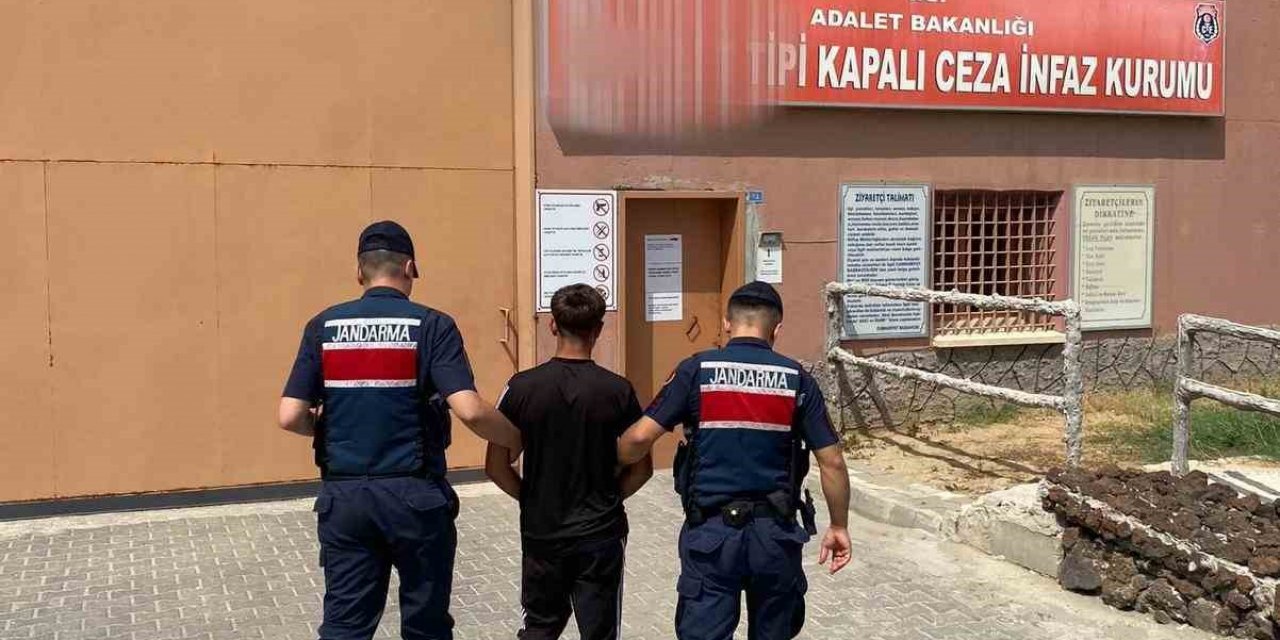18 yaşındaki suç makinesi Manisa’da jandarmaya yakalandı