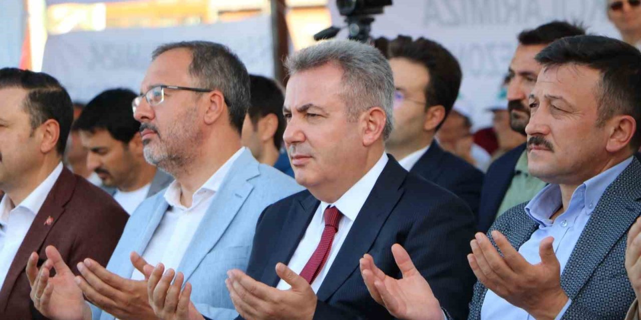 İzmirli balıkçılar ‘Vira Bismillah’ dedi