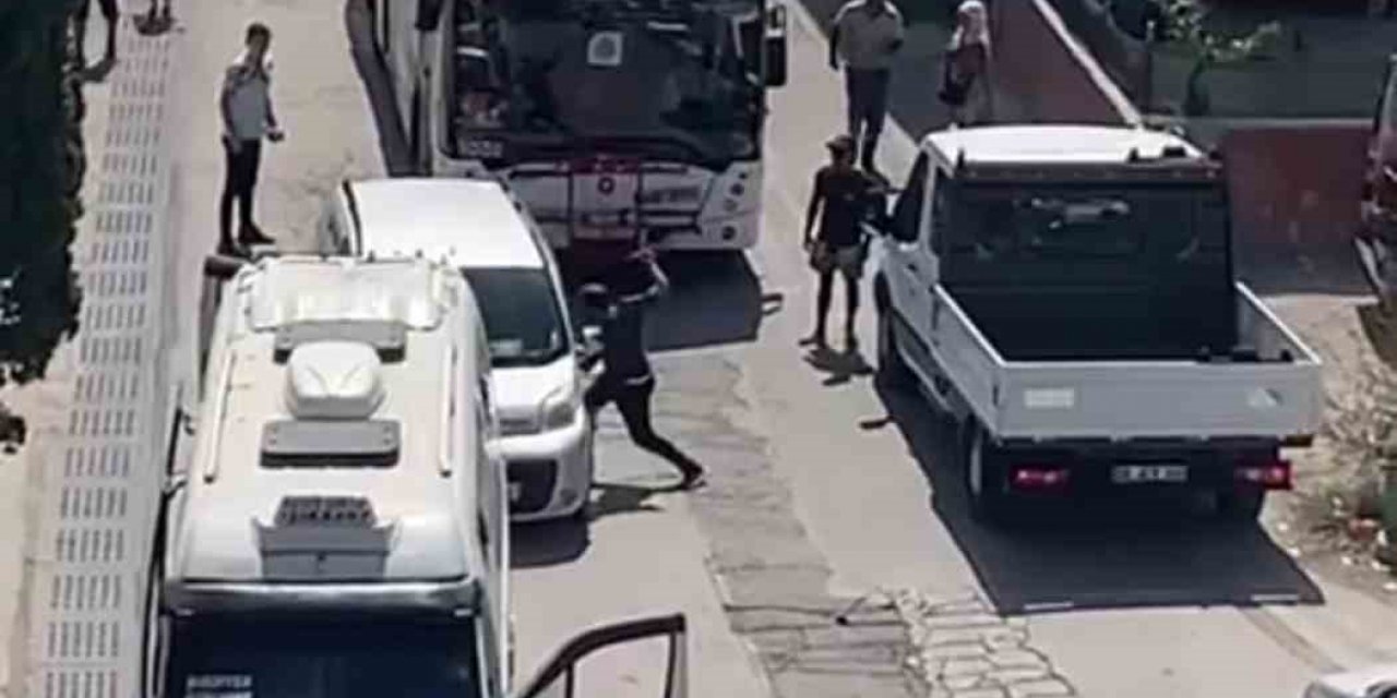 Minibüs şoförü tartıştığı sürücüyü bıçakladı