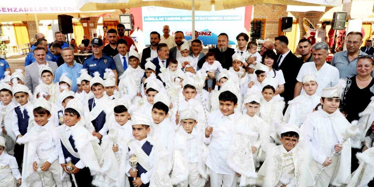 Tarihi Kurşunlu Han’da 91 çocuk erkekliğe adım attı