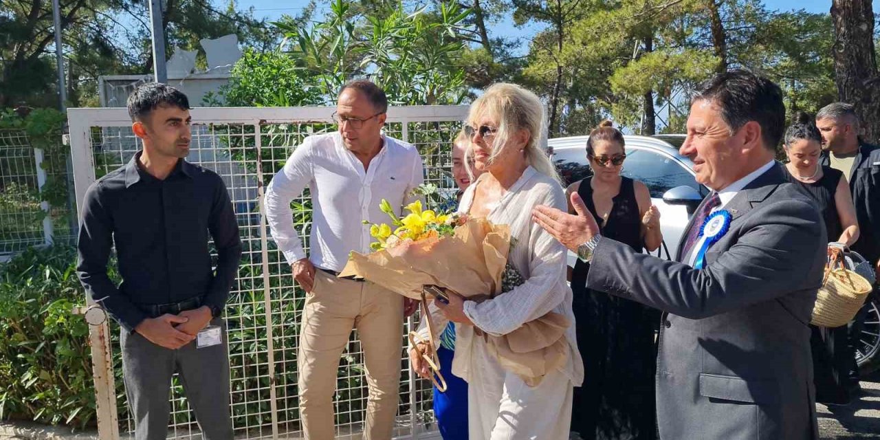 Süperstar, can dostlarla bir araya geldi