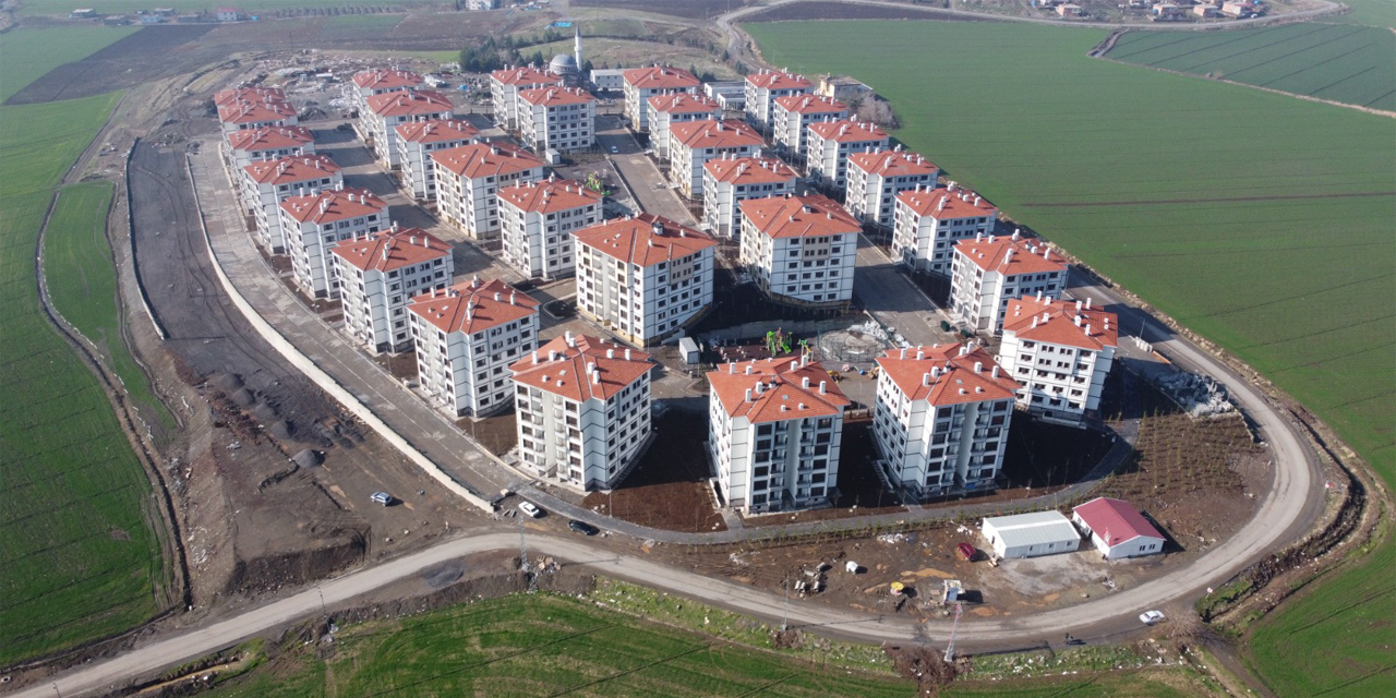 Şirketin son finansal raporlarının başarıları ve istikrarlı büyümesi hakkında bilgi