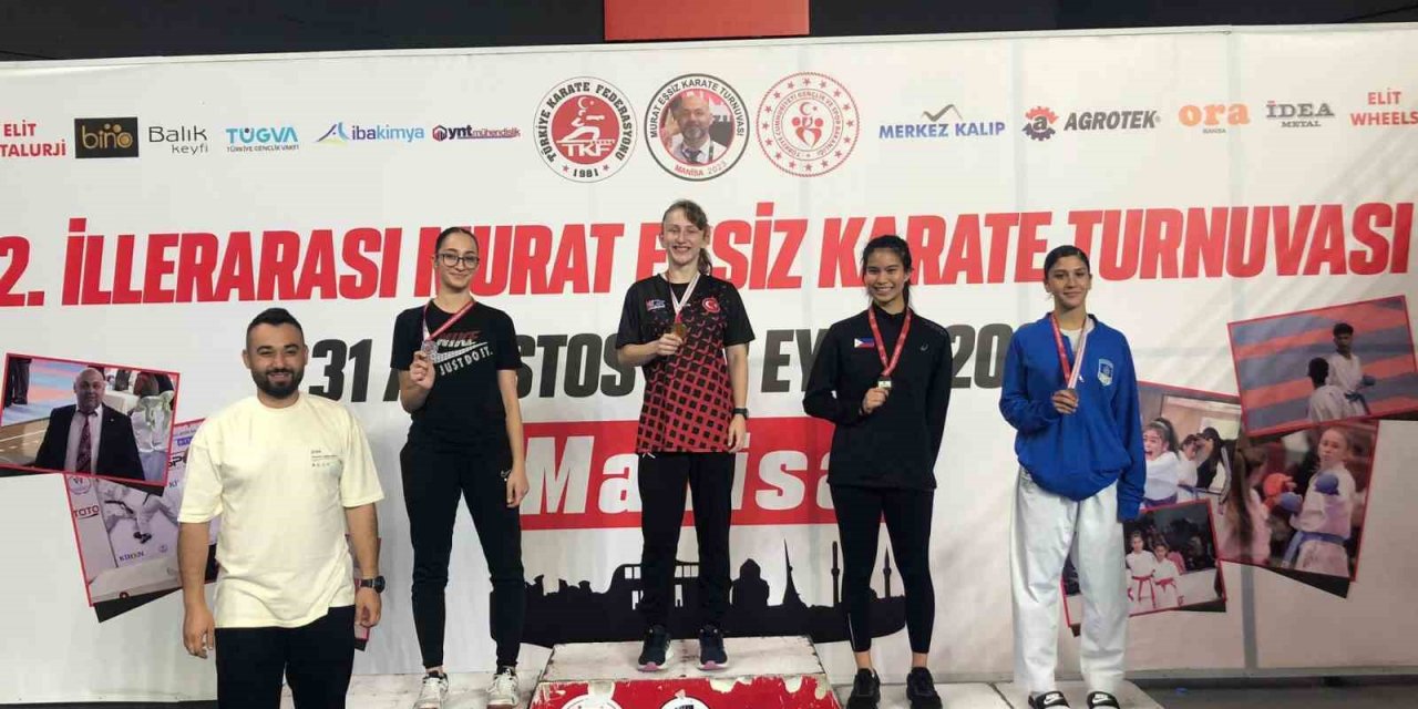 Manisa BBSK Karate Takımı, Murat Eşsiz Karate Turnuvası’nı 11 madalya ile tamamladı