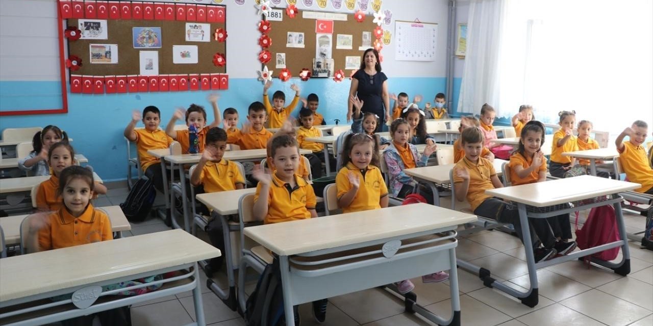 Muğla’da 30 bin öğrenci için ilk ders zili çaldı