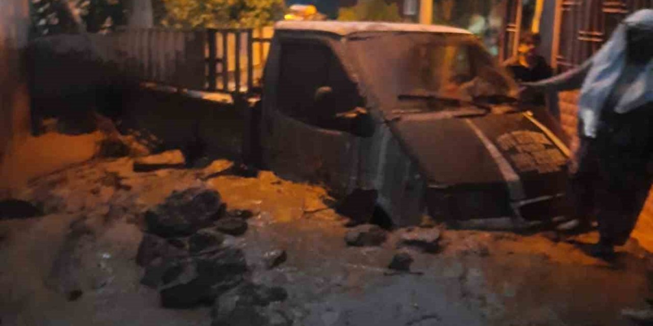 Köşk’te sağanak yağış hayatı felç etti