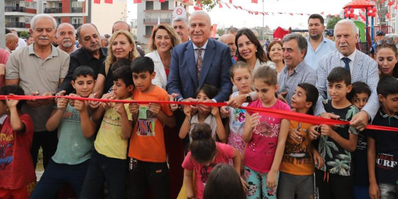 Efeler’de 4 Eylül Aşık Veysel Parkı açıldı