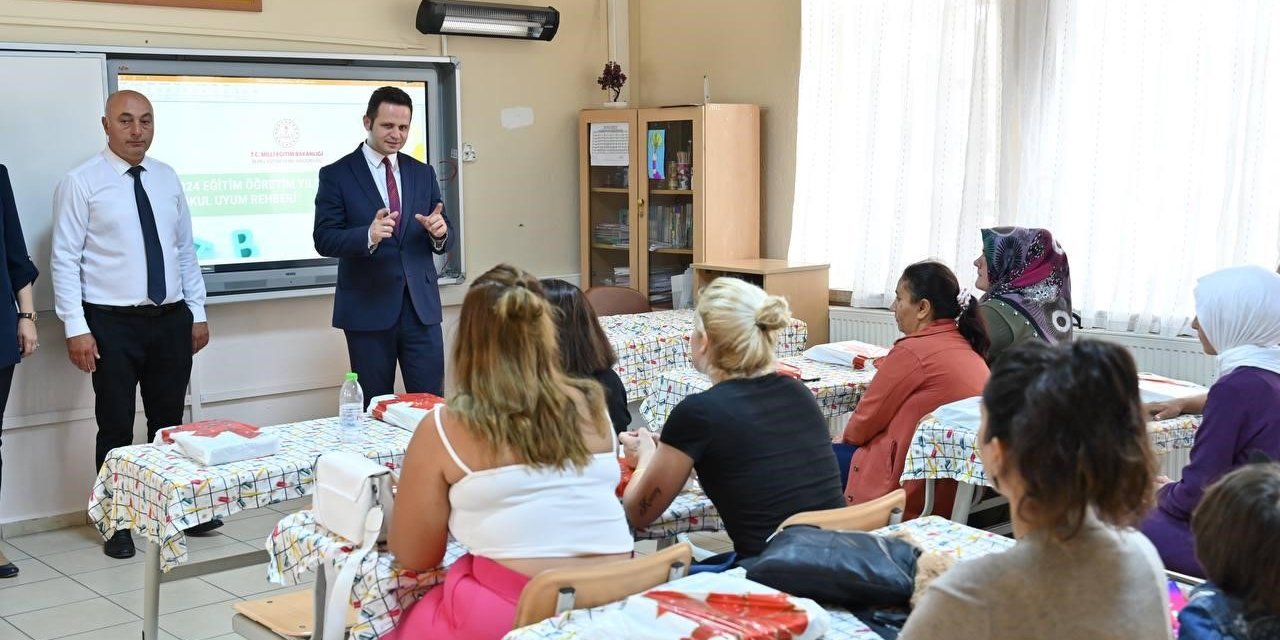 Muğla İl Milli Eğitim Müdürü Çay, Akçaova İlkokulu’ndaki uyum programına katıldı