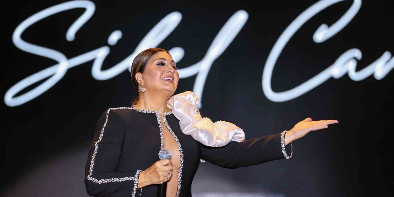 92. İzmir Enternasyonal Fuarı’nda yıldız yağmuru