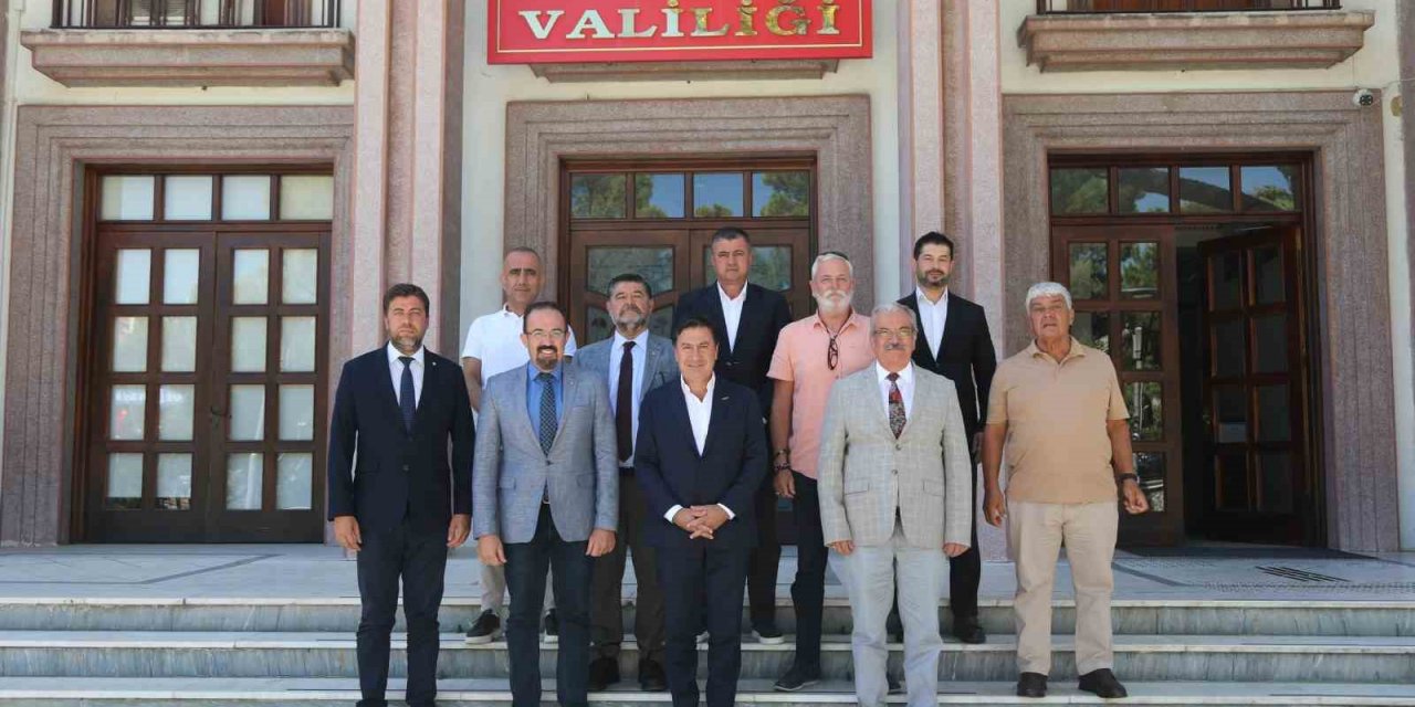 Muğla Valisi Akbıyık, Bodrum’dan gelen heyet ile görüştü