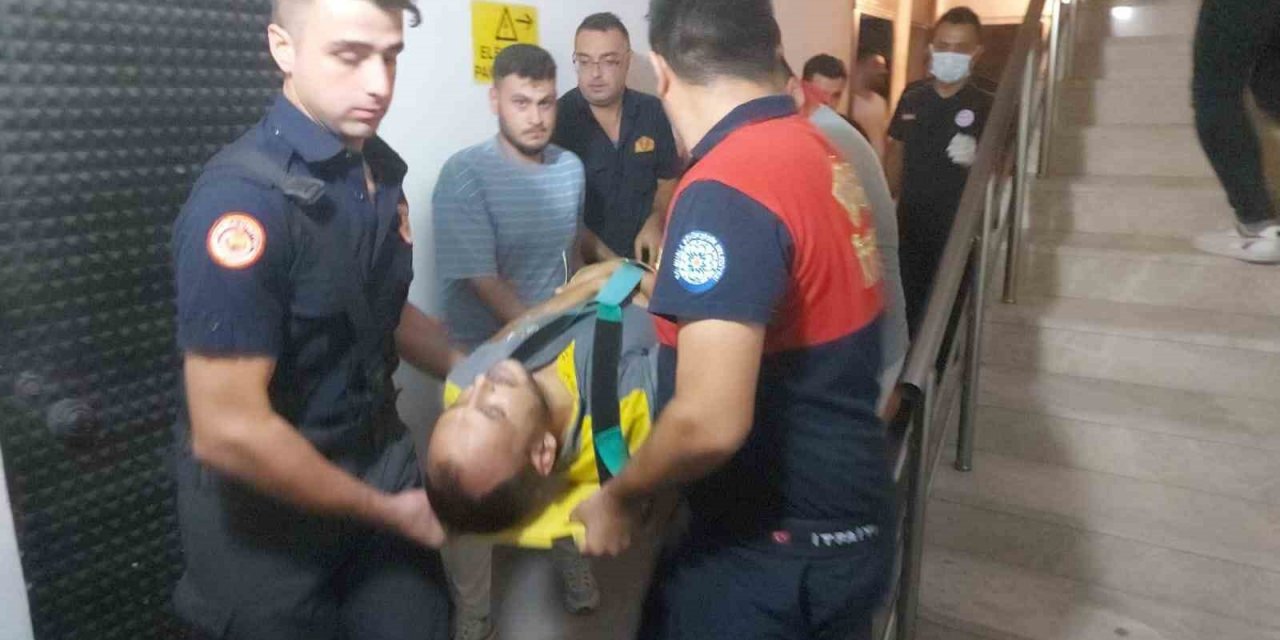 Milas’ta asansörün halatı koptu: 2 yaralı