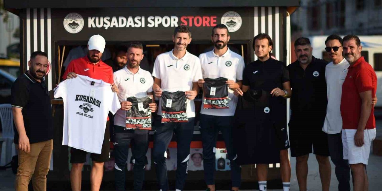 Kuşadasıspor Store, törenle hizmete açıldı