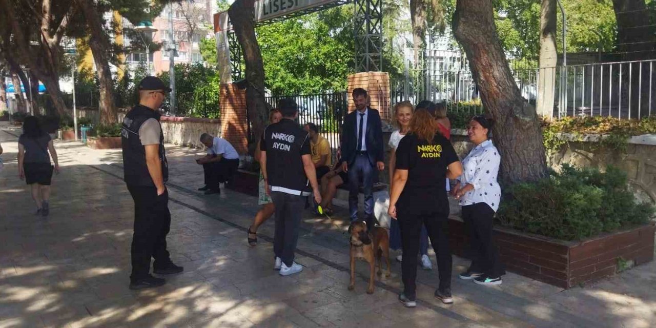 Aydın’da vatandaş bilgileniyor, uyuşturucuya geçit verilmiyor