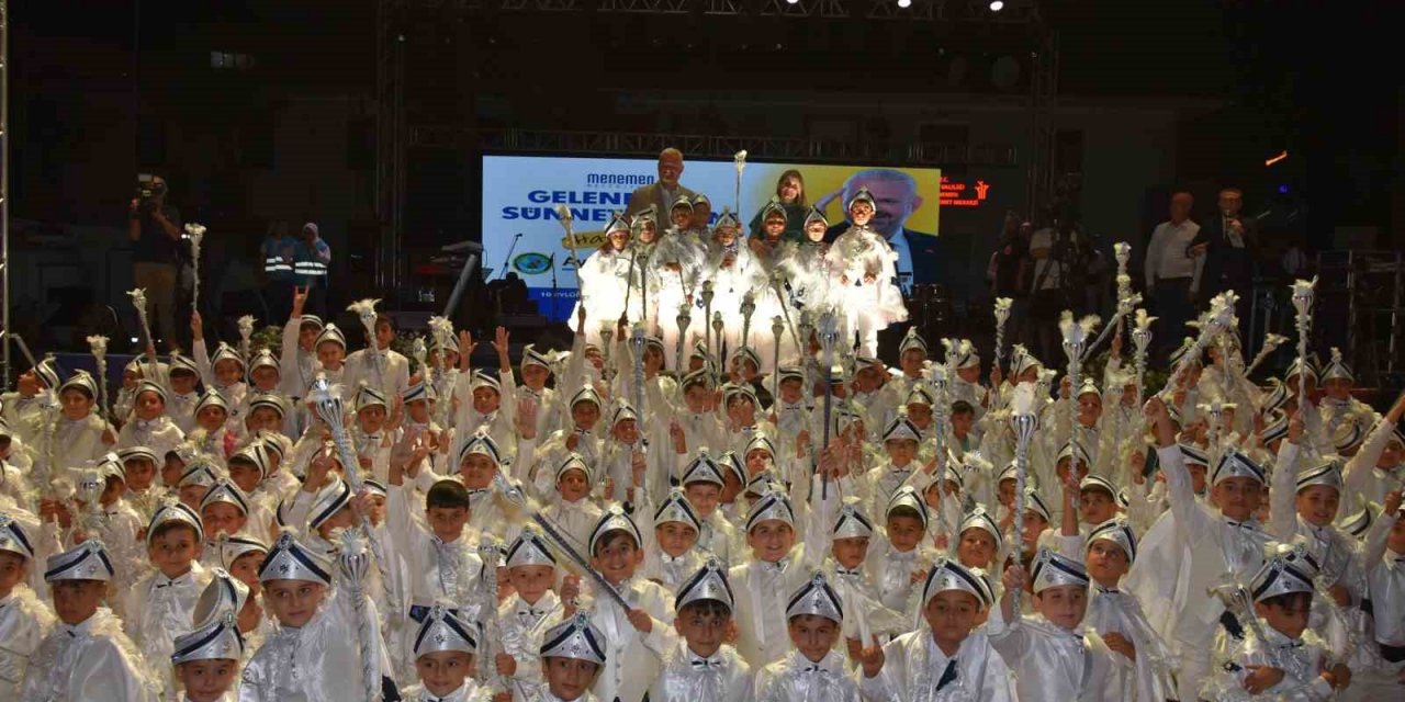 Menemen’de 250 çocuk şölenle sünnet edildi