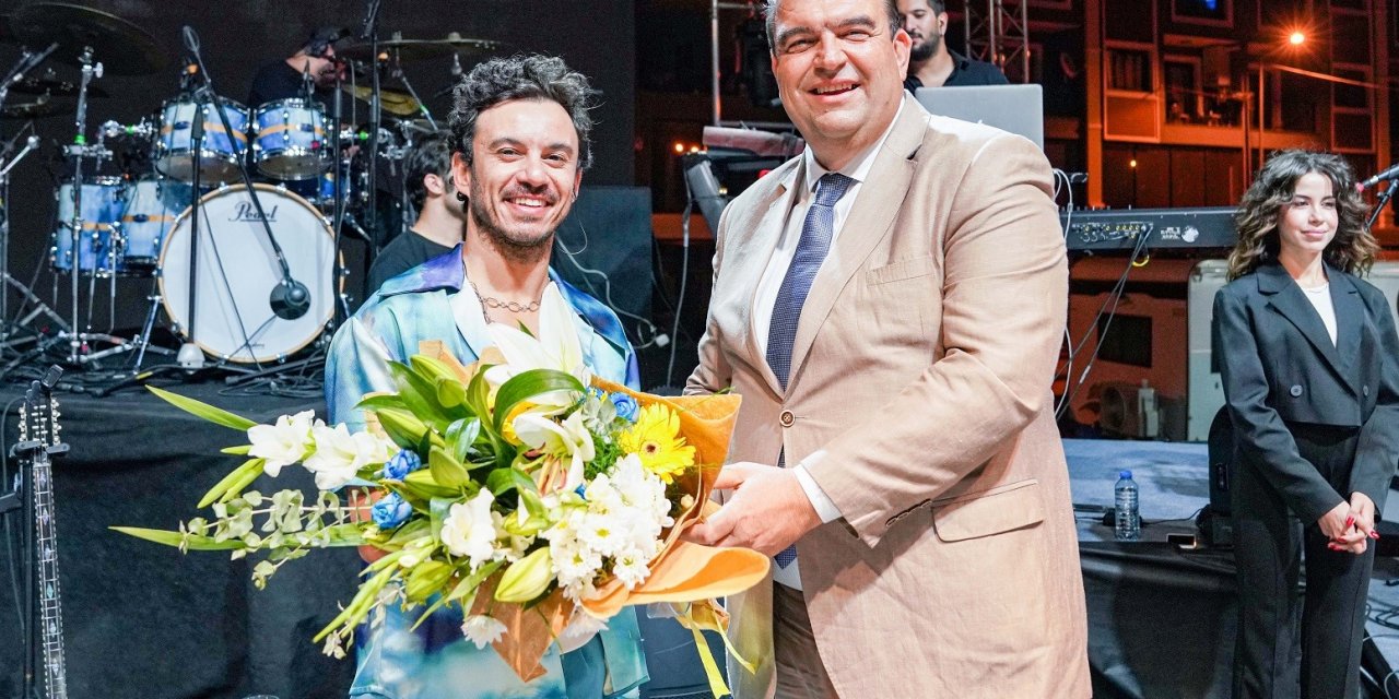 Seferihisar 101. Kurtuluş Günü’nü Buray konseri ile kutladı