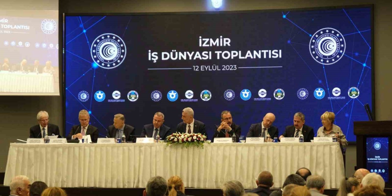 Bakan Bolat İzmir’de iş dünyasıyla buluştu