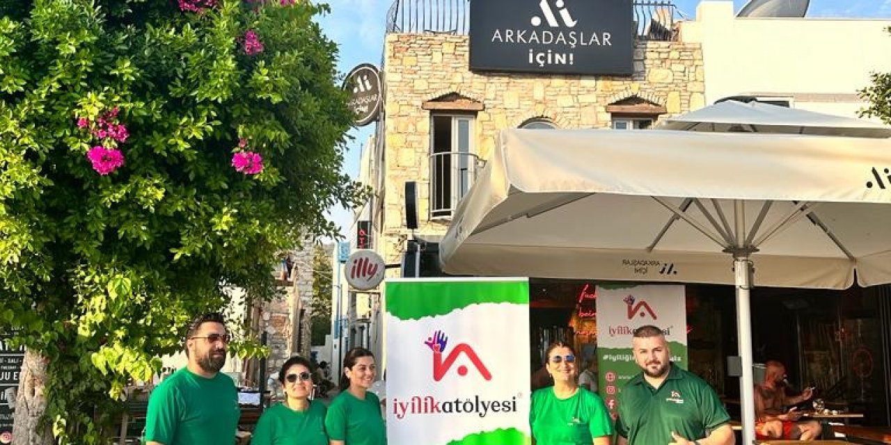 Dernek üyeleri garsonluk yapıp, aldıkları yevmiyeyi ihtiyaç sahiplerine dağıttı