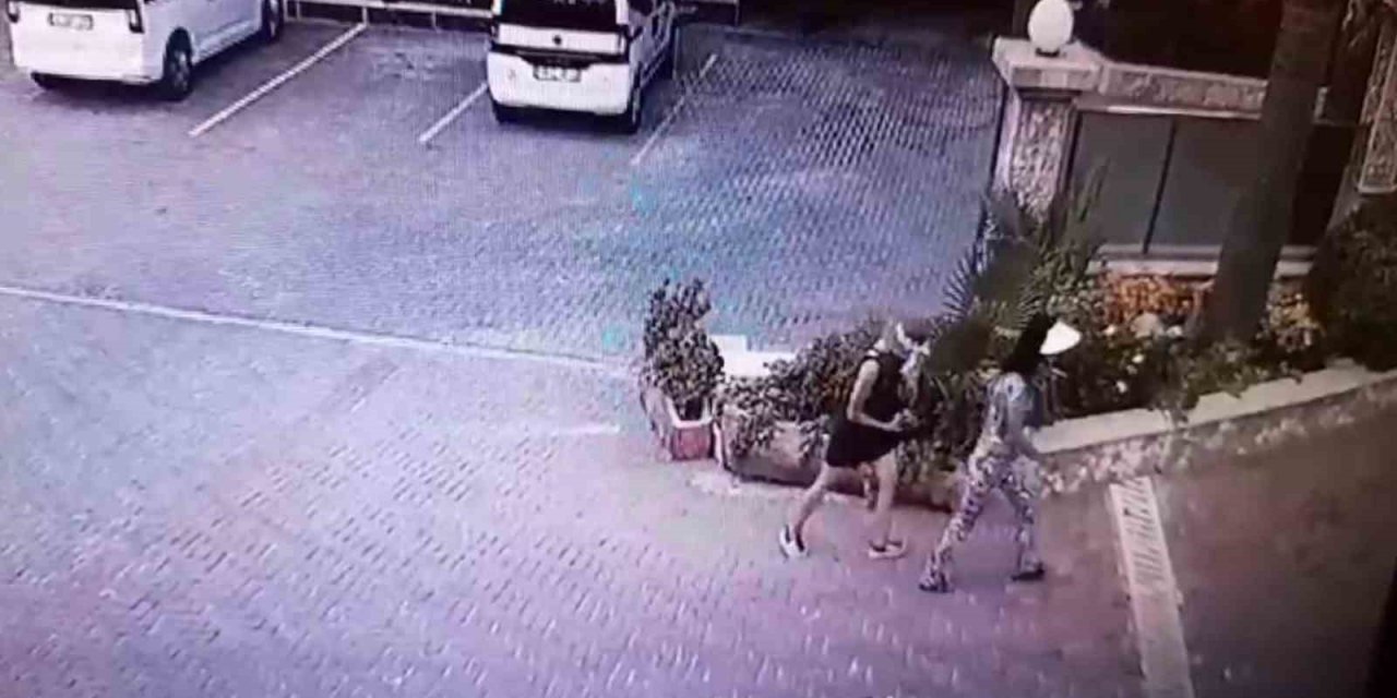 Sosyete hırsızlar Kuşadası’na dadandı
