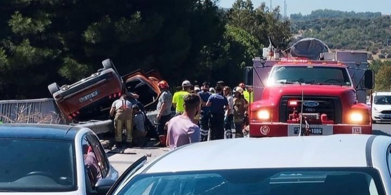 İzmir’de otoyoldaki kazada 1 kişi öldü, 2 kişi yaralandı