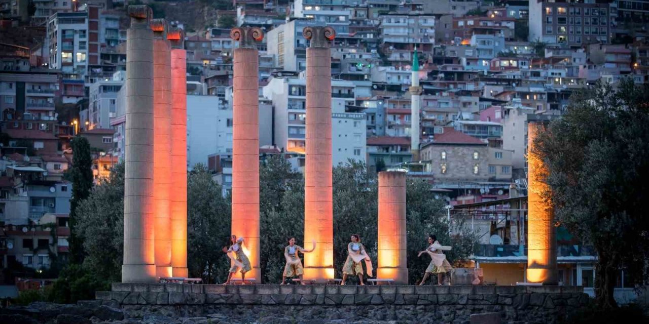 Sanat ve edebiyatın yıldızları Bayraklı’da buluşuyor