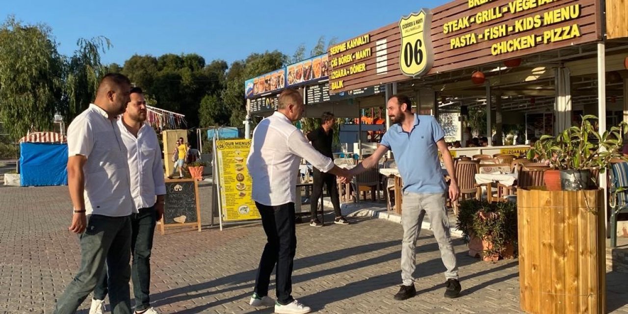 Başkan Atabay Mavişehir esnafı ile bir araya geldi