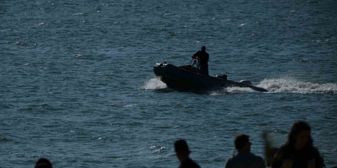 İzmir’de düşen helikopterin enkazını çıkartmak için özel ekip getirildi