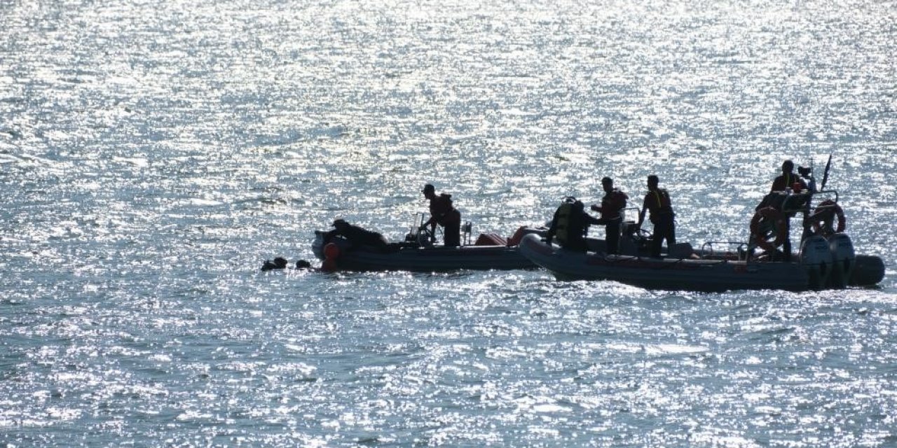 Helikopter kazasında İZSU ve itfaiye ekipleri seferber oldu