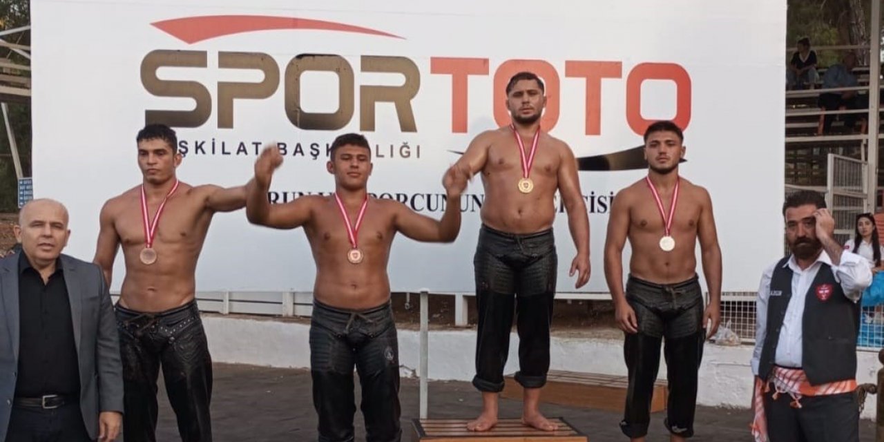 Pamukkaleli pehlivanlar 10 madalya birden topladı