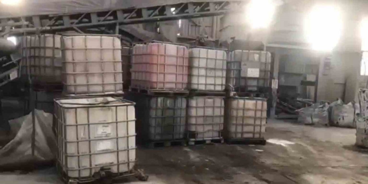 İzmir’de 65,8 ton kaçak karışımlı akaryakıt  ele geçirildi