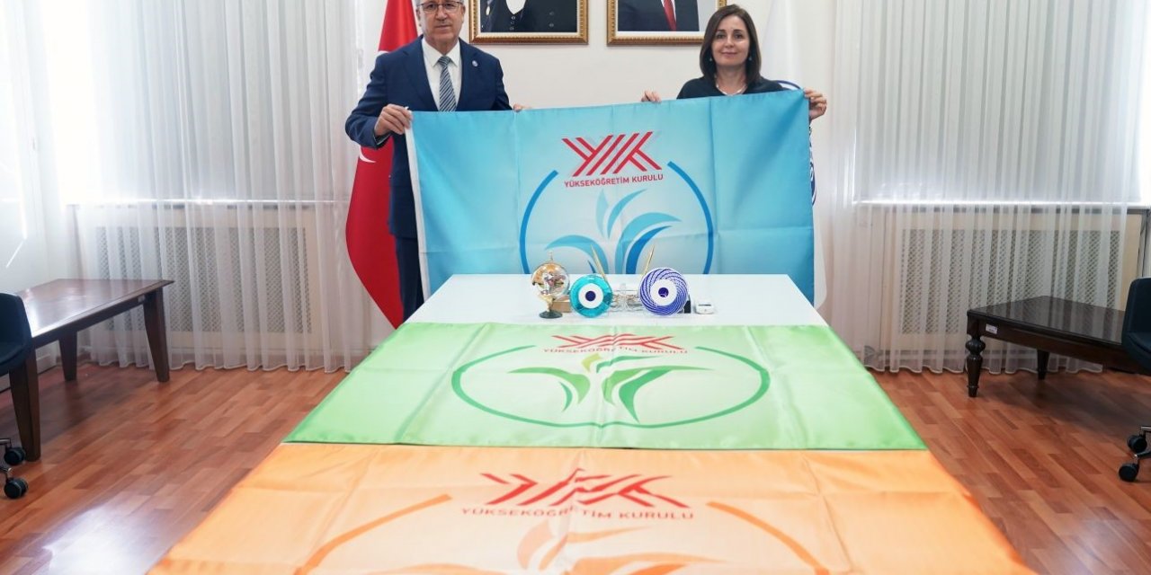 Ege Üniversitesi engelsiz nişan ve bayrak sertifikalarına kavuştu