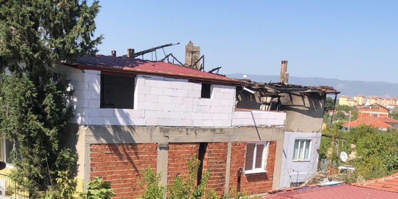 Ocakta unutulan yağ yangına neden oldu