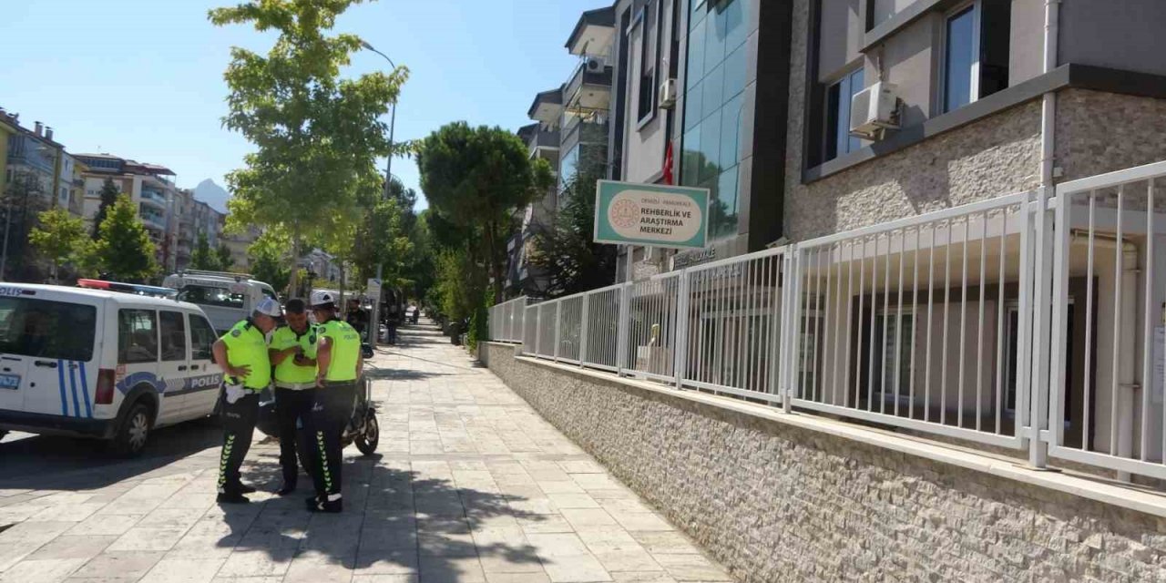 Kontrolden çıkan aracın çarpması sonucu ölen kadının kimliği belli oldu