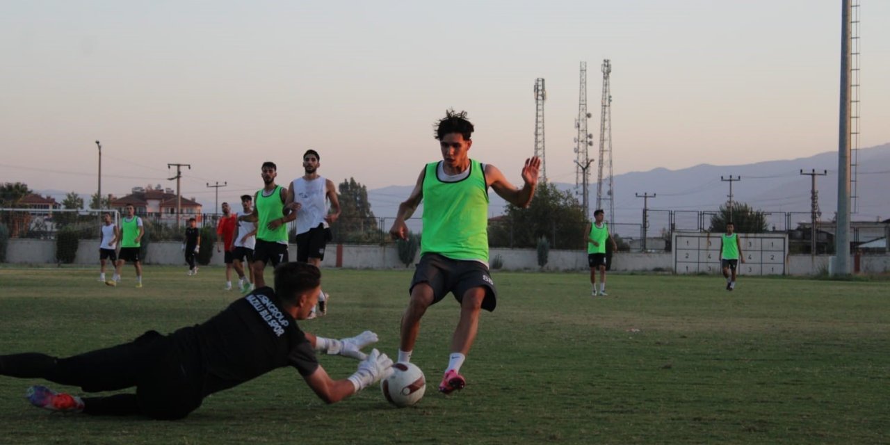 Nazilli Belediyespor, Bucaspor deplasmanına hazırlanıyor