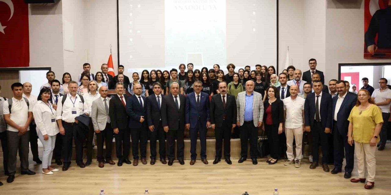 PAÜ’nün ev sahipliğinde Türk tarihinin derin kökleri anlatıldı