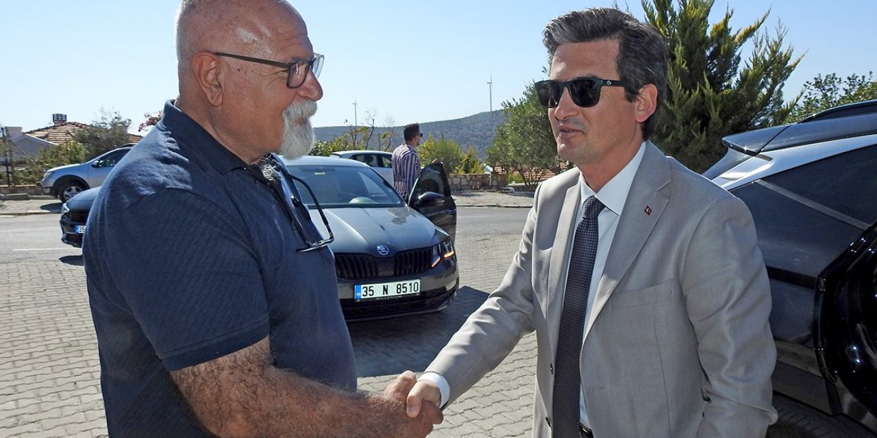 Çeşme Kaymakamı Maraşlı’dan mahalle ziyareti