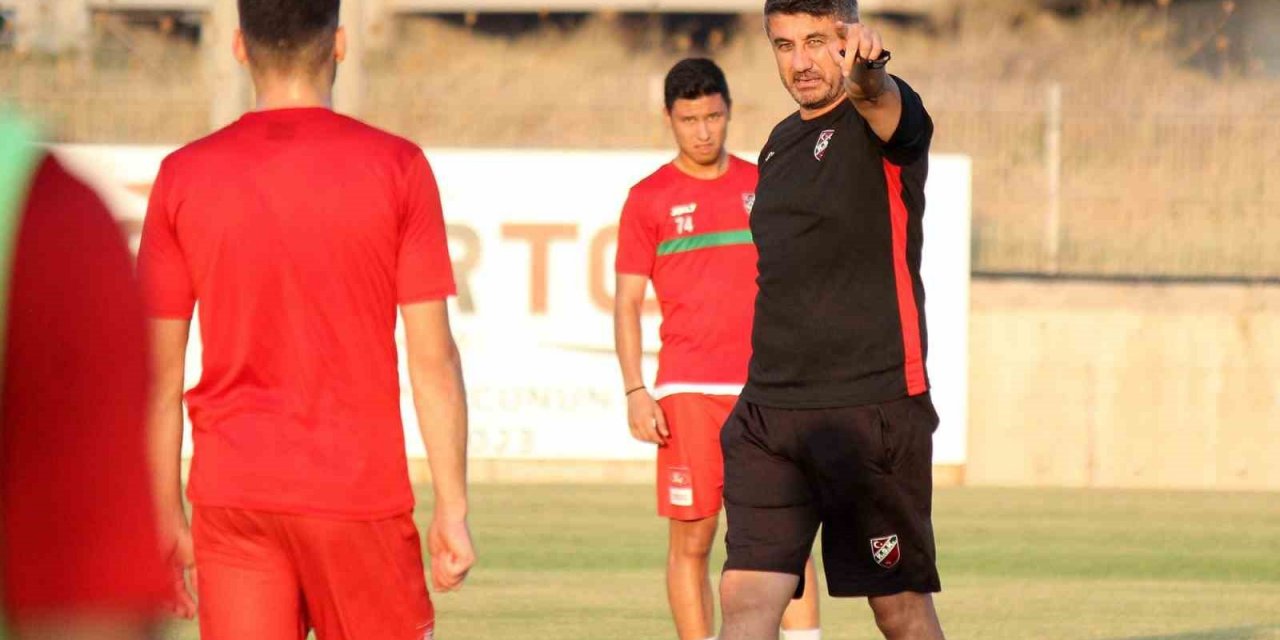 Ersin Aka: "Ligin üzerinde bir kadro kurduk"