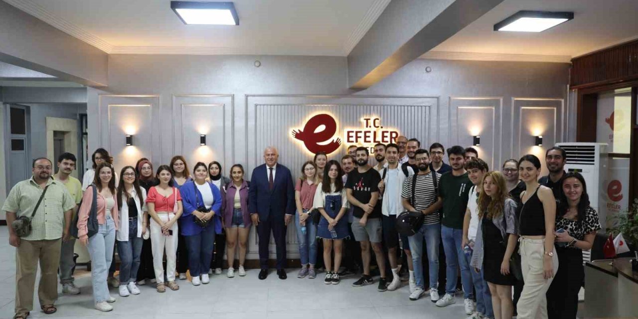 Efeler Belediyesi tıp öğrencilerini ağırladı