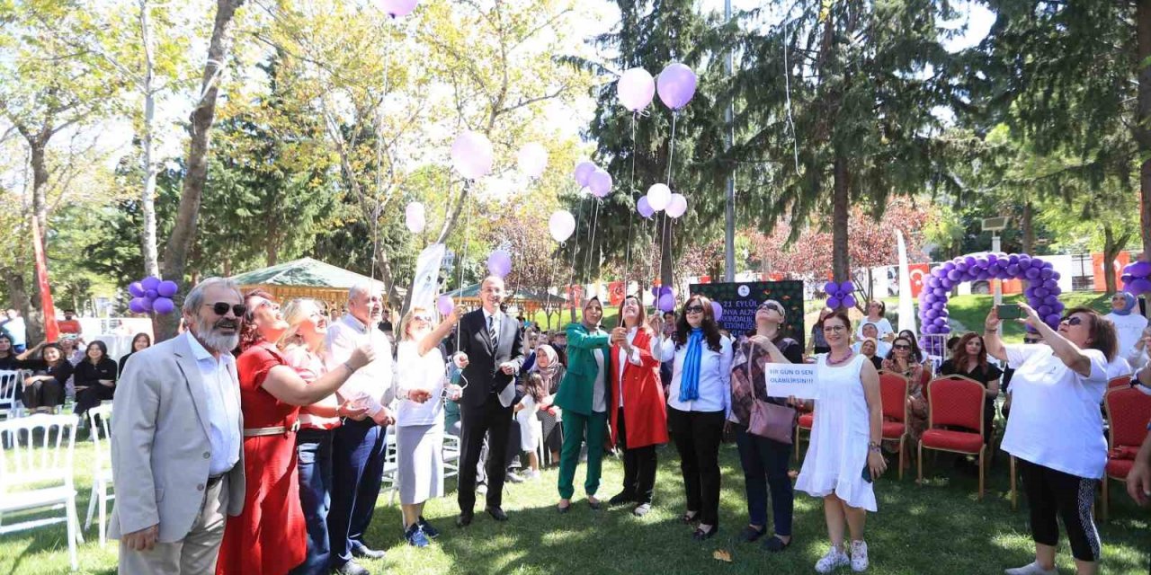 Bölgenin en modern Alzheimer merkezinde farkındalık etkinliği