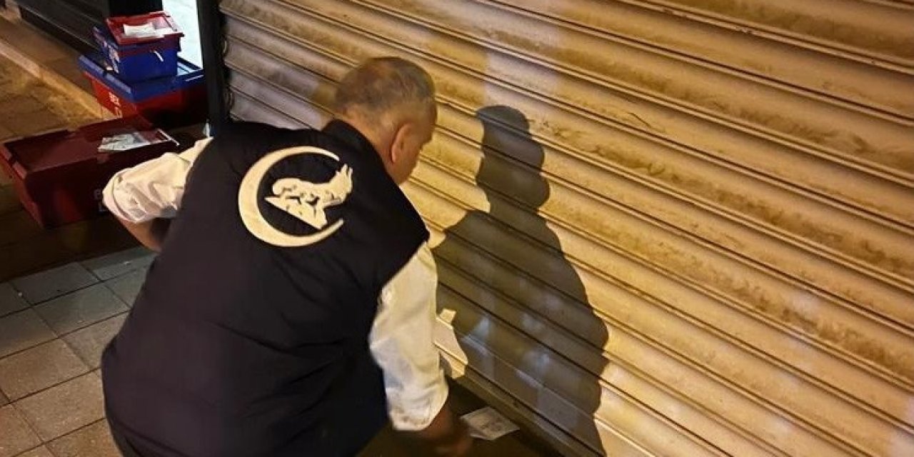 Salihli Ülkü Ocakları, esnafa siftah parası dağıttı