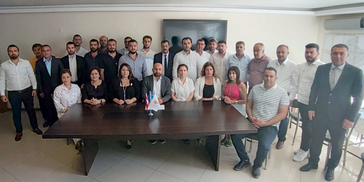 Söke AK Parti’nin yeni ilçe yönetimindeki isimler belli oldu