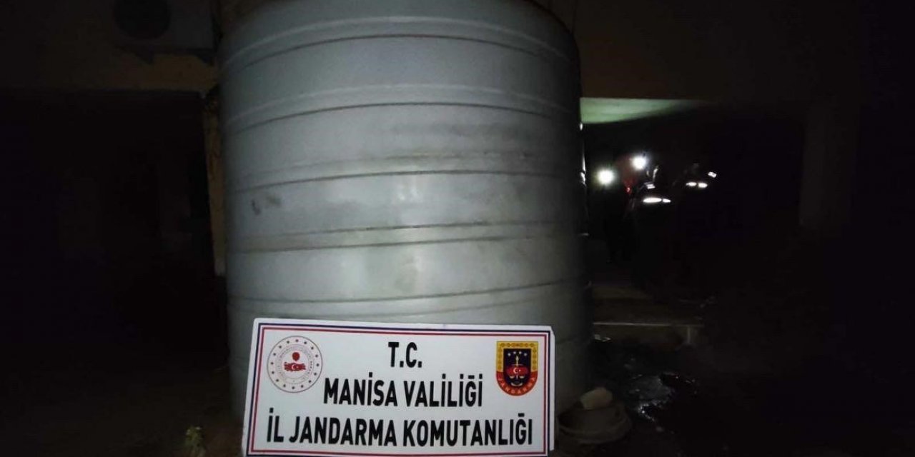 İş yerini kaçak akaryakıt istasyonuna çevirmişler