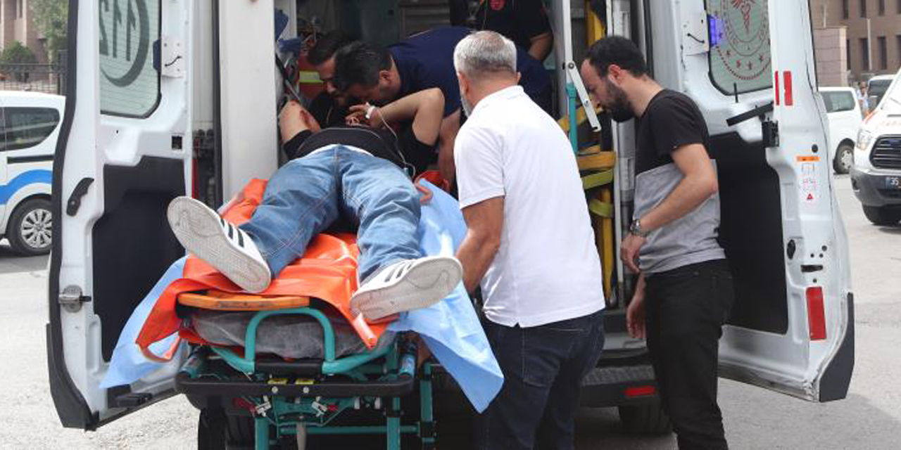 Adliye önünde silahlı çatışma: 1 ölü, 3 yaralı
