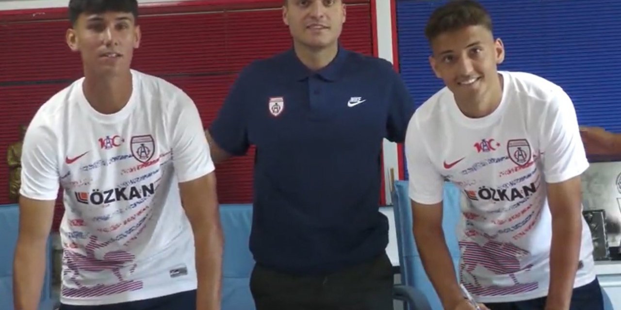 Altınordu, iki gencini profesyonel yaptı