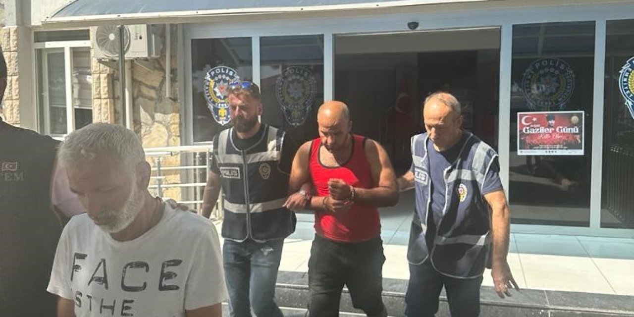 Didim’de 13 düzensiz göçmen yakalandı, 5 organizatör tutuklandı