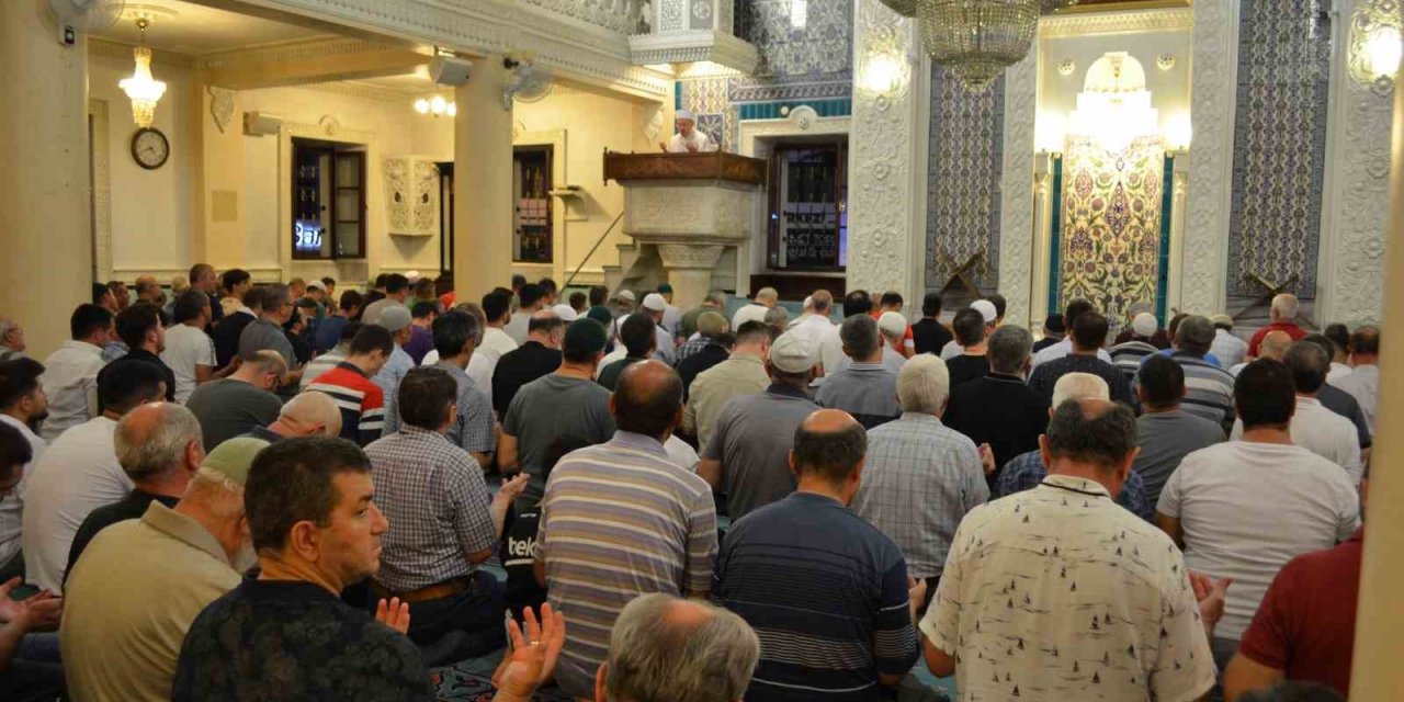 Denizli’de Mevlid Kandili dualarla idrak edildi