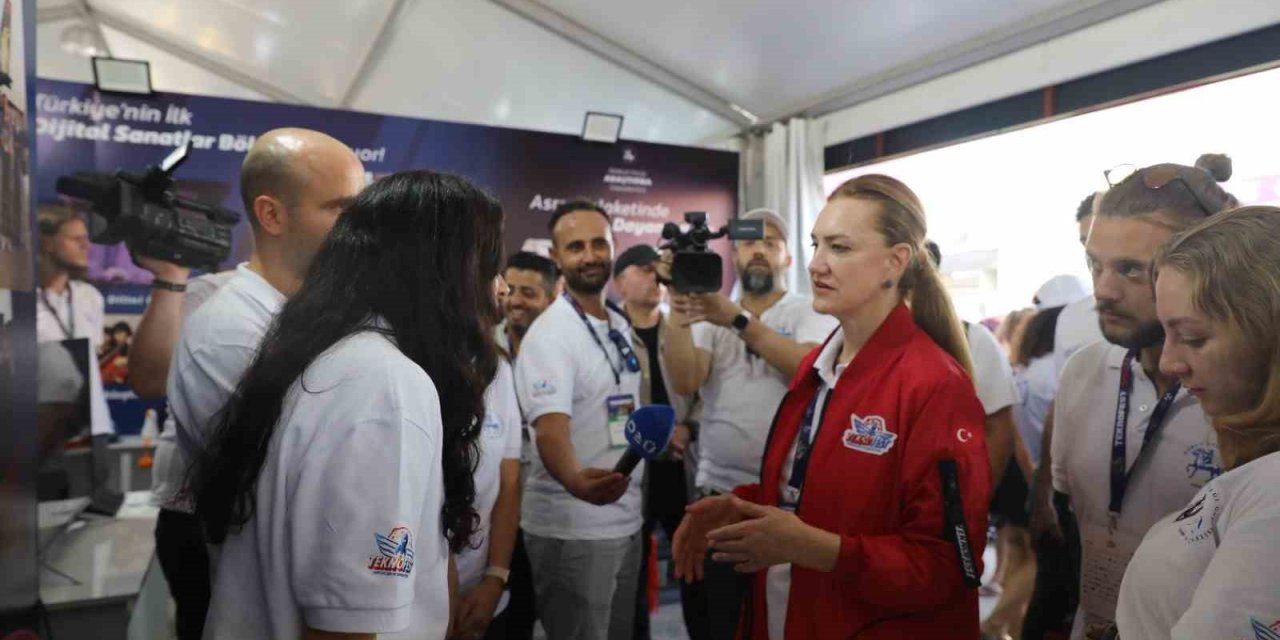 DEÜ’nün TEKNOFEST standına yoğun ilgi
