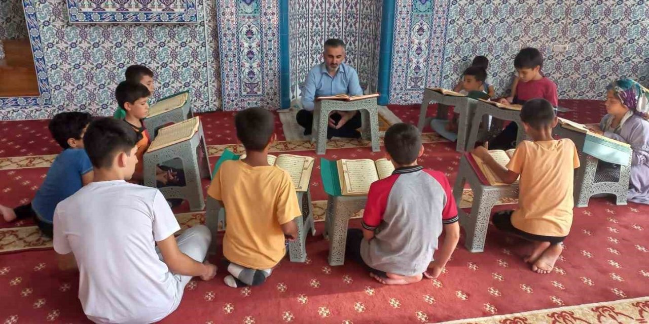 Germencik’teki camilerde Kur’an Öğretimi Programı devam ediyor